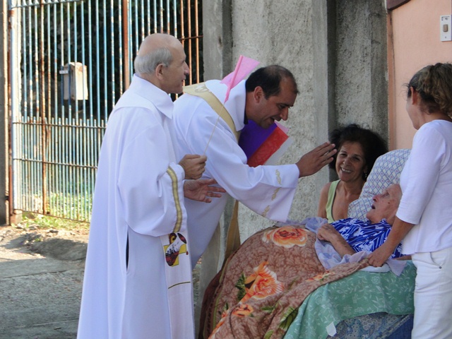 Papa: "CF2012 inspire nos fiéis solidariedade com os enfermos"
