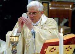Bento XVI fala sobre a Eucaristia no prefácio do livro do Cardeal Paul Josef Cordes