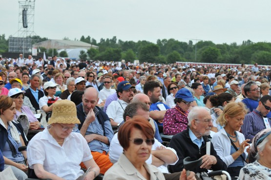 Missa reúne 1 milhão de pessoas no encerramento do 7º Encontro Mundial das Famílias