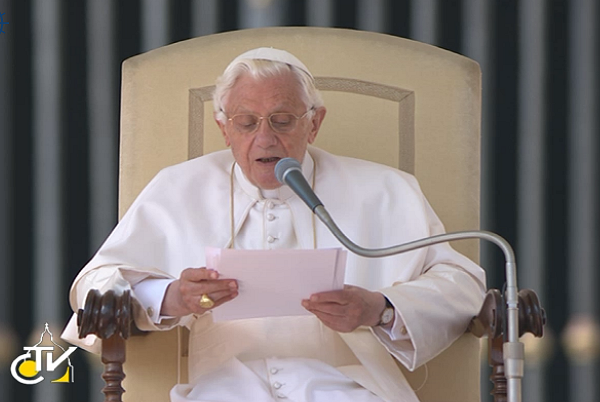 Papa inaugura novo ciclo de catequese por ocasião do Ano da Fé