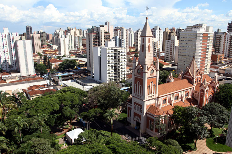 Administrador Arquidiocesano de Ribeirão Preto saúda Dom Moacir