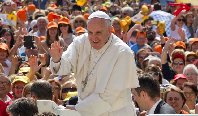 Papa renova convite ao dia de jejum e oração pela Síria. E fala da "saudade" do Brasil