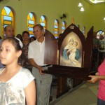 Paróquia São Silvestre recebe capela peregrina da Mãe Rainha
