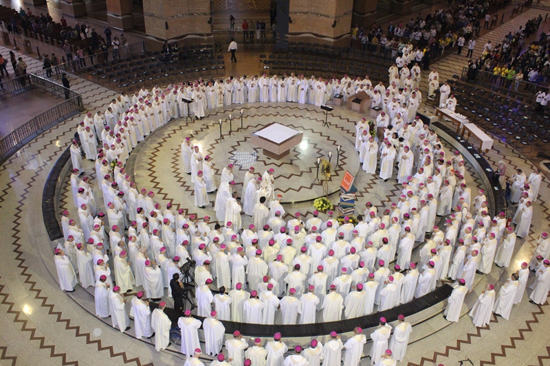 Missa no Santuário Nacional abre Assembleia dos Bispos em Aparecida