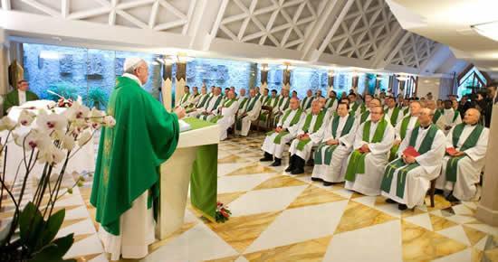 Papa afirma que Cristianismo não deve ser pensado, mas colocado em prática