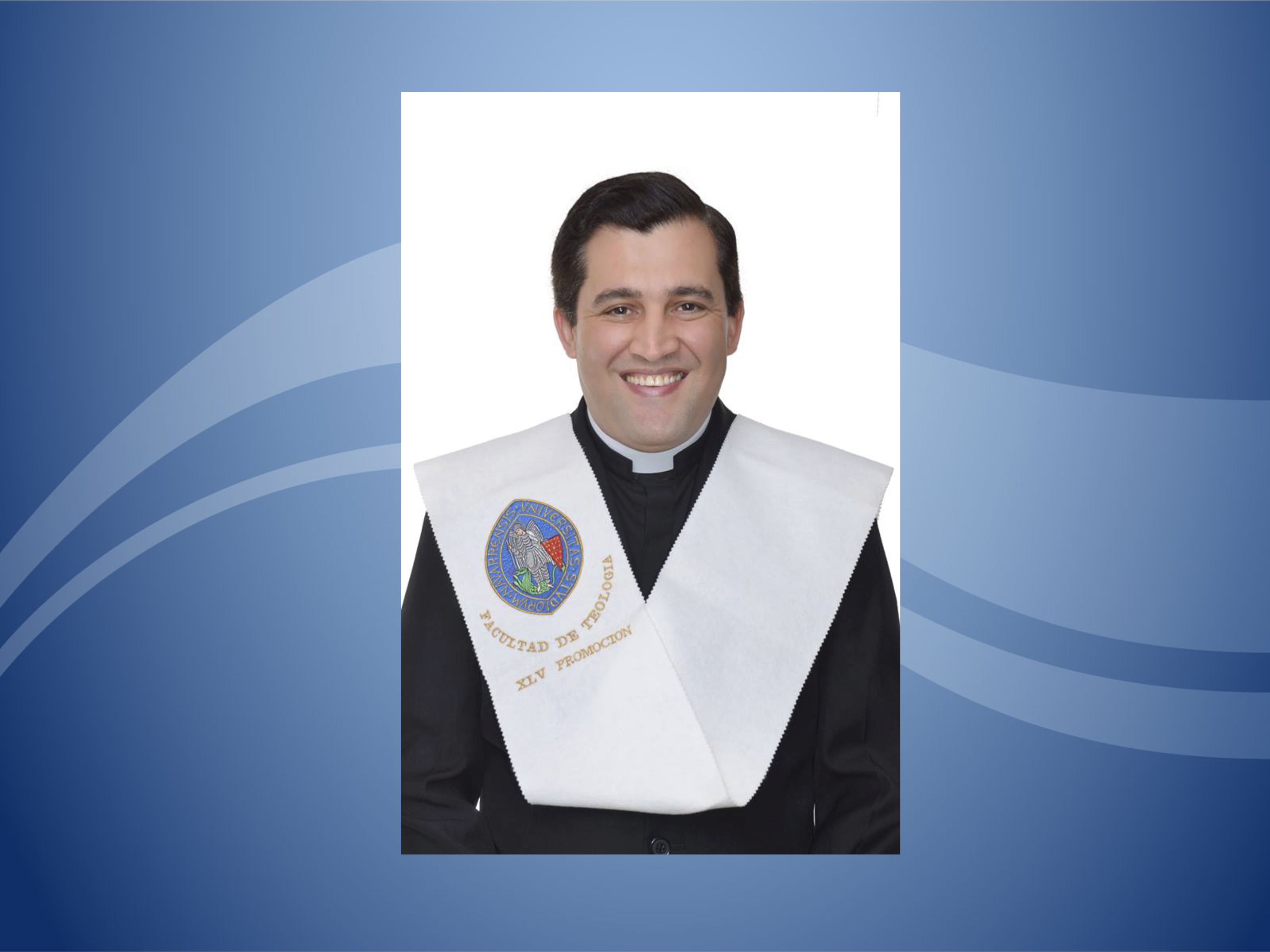 Professor da faculdade Católica-SJC recebe revalidação de seu Mestrado