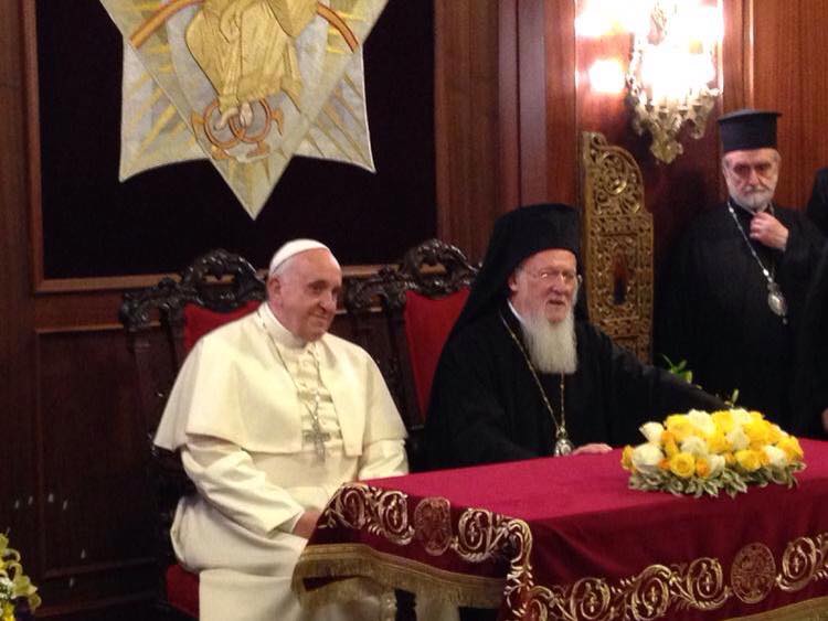 Diálogo entre as religiões foi intensificado na visita do papa à Turquia