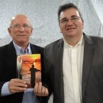 A vida de Monsenhor Antônio de Castro e Silva contada em livro