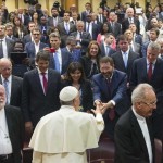 Papa e prefeitos reunidos no Vaticano assinam declaração conjunta