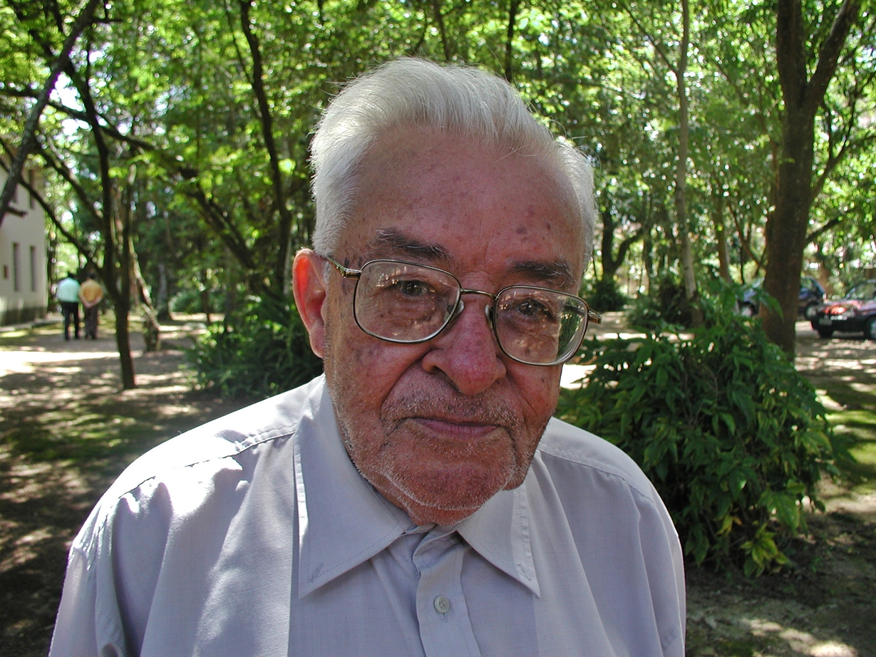 Comunidade celebra 66 anos de Vida Sacerdotal do Padre José Almeida