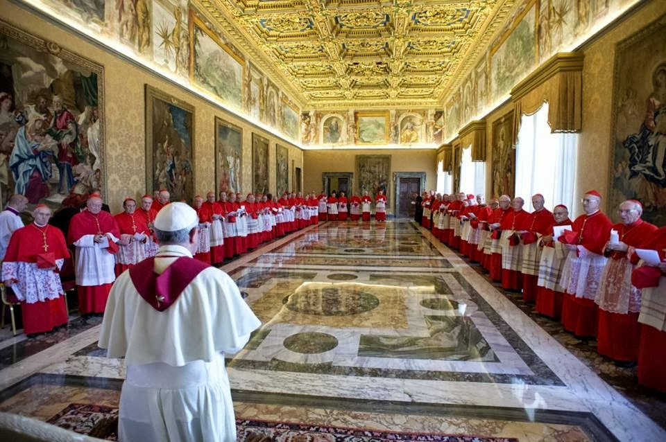 Papa Francisco proclama cinco novos santos