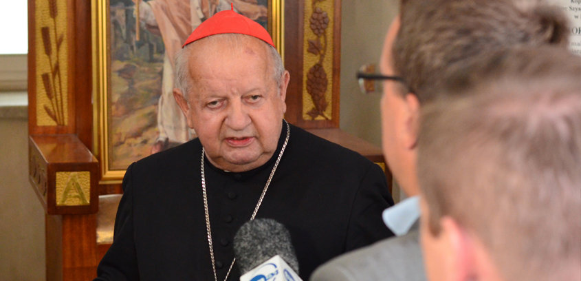 Renúncia do Cardeal Stanisław Dziwisz, arcebispo de Cracóvia