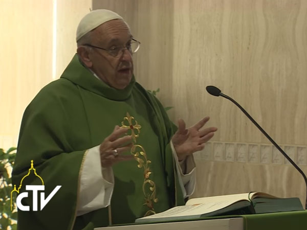 Em homilia, Papa enfatiza drama da guerra e pede paz