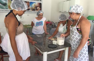Fundo de Solidariedade oferece curso de padaria artesanal na Associação Guadalupe