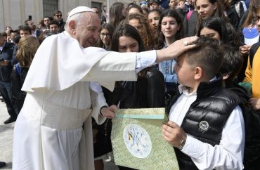 Papa na Audiência Geral: a salvação não se compra, é dom gratuito