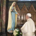 Papa: rezar o Terço pela Igreja e pela paz no mundo
