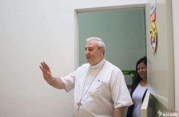 Dom Cesar visita Obra Assistencial e Social Coração de Maria