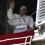 No Angelus, o Papa pede que o Sínodo seja acompanhado com orações