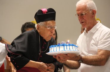 Monsenhor Ernesto Cunha: um padre centenário!