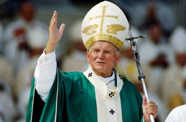 São João Paulo II, rogai por nós!