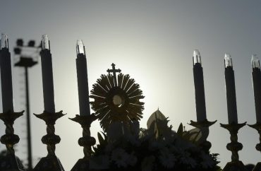 Papa: sem manifestações públicas, viver Corpus Christi com uma “vida eucarística"