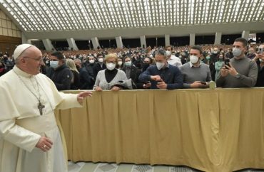 Papa retoma as audiências gerais na Sala Paulo VI