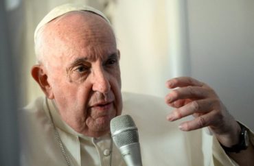 O Papa: "três guerras mundiais em um século, sejam pacifistas"!
