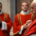 O mês de novembro do Papa: missa em sufrágio de Bento XVI e pelo Dia dos Pobres