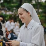 Equador: com uma broca de dentista e um celular a serviço de Deus