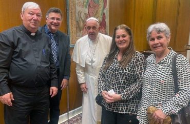 Papa recebe os fundadores da Fazenda da Esperança