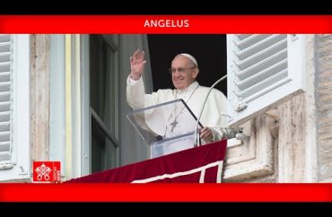 Papa no Angelus: o amor conjugal é exigente, requer fidelidade, respeito e perdão