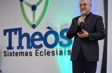 Visita do Núncio Apostólico Dom Giambattista Diquattro à Theòs Sistemas Eclesiais