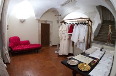 Sala das Lágrimas: a sala onde o Papa toma consciência do que se tornou e se prepara para se apresentar ao mundo