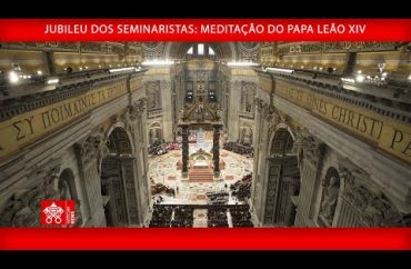 Aos seminaristas, Papa indica oração e discernimento contra o narcisismo