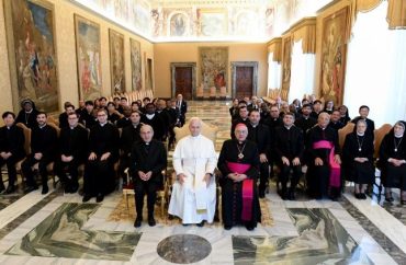 Leão XIV: exercitar-se na arte da escuta, importante para a unidade entre nós