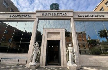 Leão XIV inaugura o ano acadêmico na Universidade Lateranense