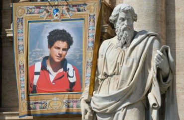 Carlo Acutis chega a Cássia, uma exposição na Basílica de Santa Rita