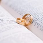 Doutrina da Fé: a monogamia não é um limite, o matrimônio é promessa de infinito