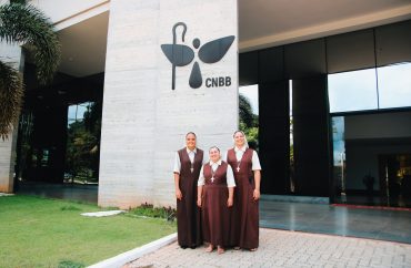 Novo grupo de três religiosas da Companhia Discípulas do Divino Pastor é acolhido para missão na CNBB