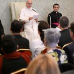 O Papa: ajudar os jovens a crescerem numa intimidade mais profunda com o Senhor