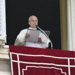 O Papa: “a nossa alegria e grandeza não se baseiam em ilusões passageiras”