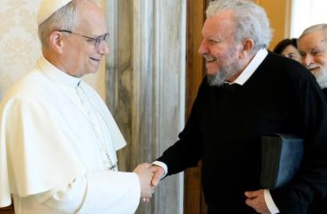 Papa Leão XIV recebe os responsáveis do Caminho Neocatecumenal, no Vaticano, e exorta à comunhão eclesial