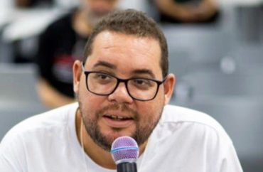 Diácono da Diocese de Ilhéus é convidado para encontro literário em Paris