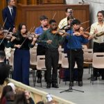 Audiência Geral: a saudação do Papa a jovens violinistas do Brasil