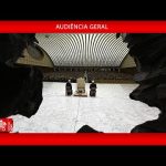 Papa: Deus fala através da Bíblia, devemos interpretá-la sem fundamentalismos