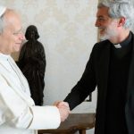 Mãe Peregrina chega à casa do Papa por Pe. Alexandre Awi do Movimento de Schoenstatt