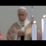 O Papa: Deus doa sempre luz e esperança e aqueles que o invocam devem buscar a paz