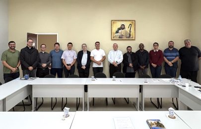 Pastoral Presbiteral se reúne com Dom Cesar em reunião ordinária