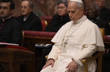 O Papa: a oração muda a história, uma era livre de guerras não é inatingível