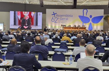 Cardeal Pierbattista Pizzaballa agradece apoio da Igreja no Brasil em mensagem à Assembleia da CNBB